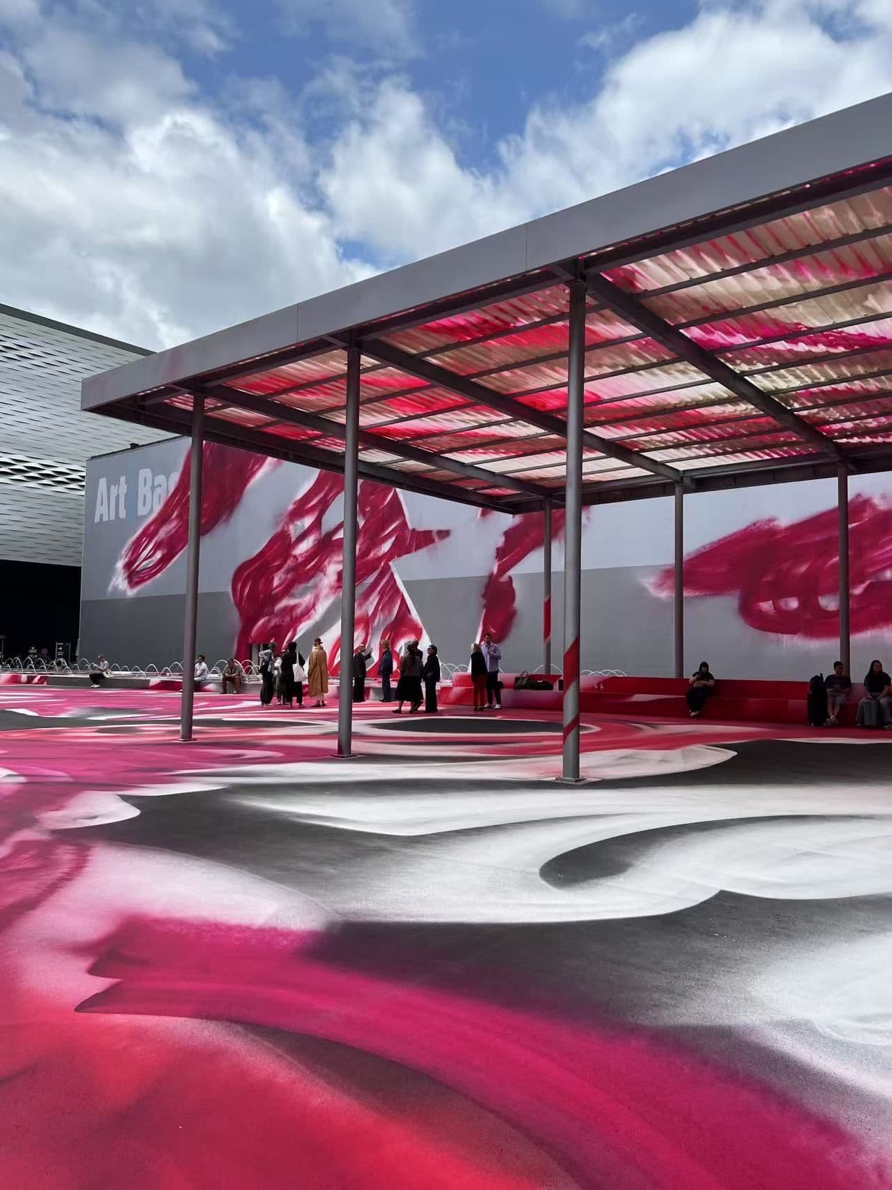 Art Basel: What the Market Is Watching and How to Read It